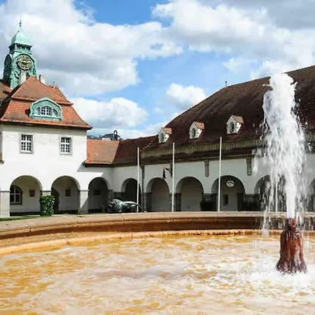 Traumhafte Kurstadt Moderne 2zkb Balkon P-platz 7-24 Flexible Check-in Apartment